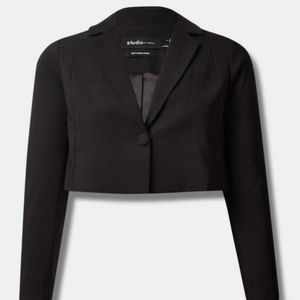 Torrid Studio Refined Crepe Cropped Blazer